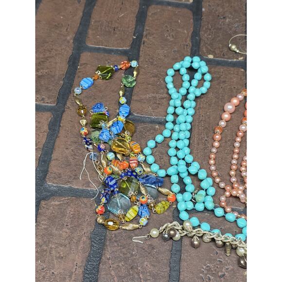 Vintage Ladies Necklace Lot - Picture 2 of 5